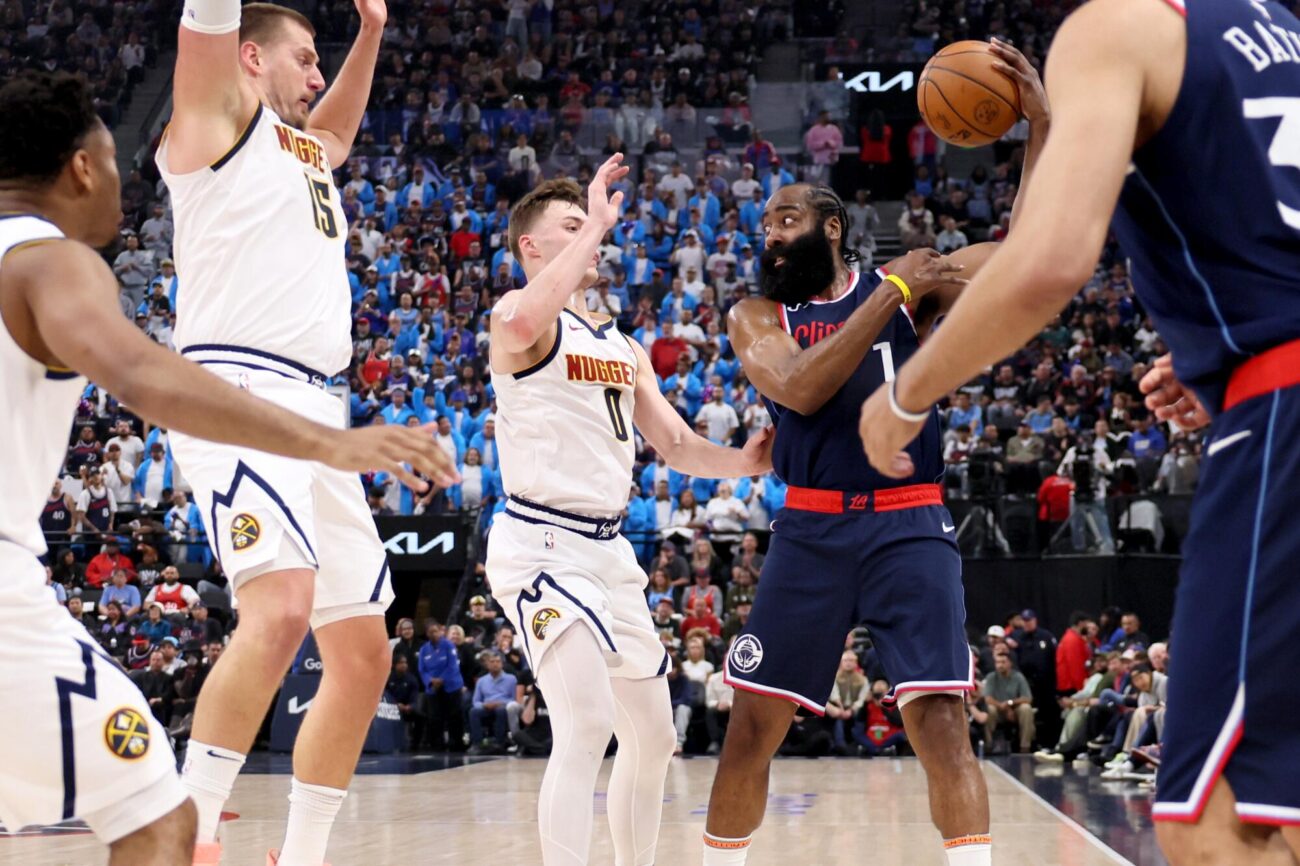 Clippers vs Denver Nuggets Timeline