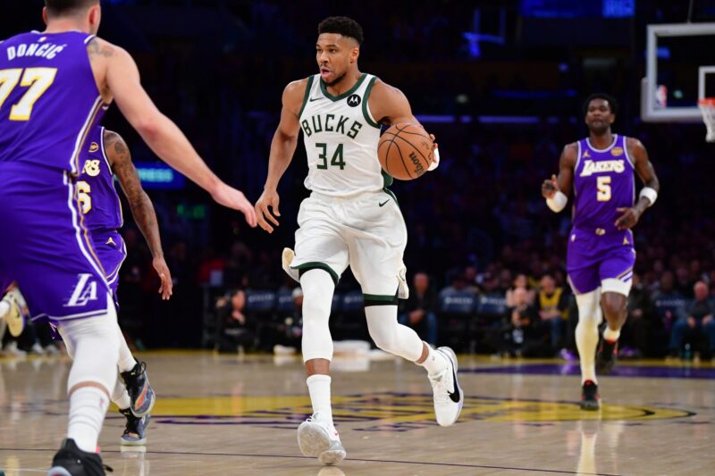 lakers vs milwaukee bucks match player stats