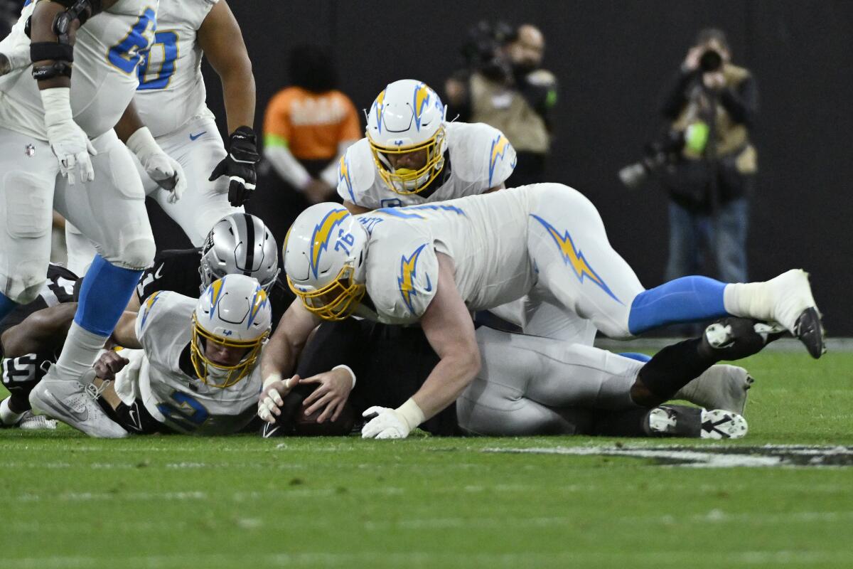 Los Angeles Chargers vs Las Vegas Raiders match player stats